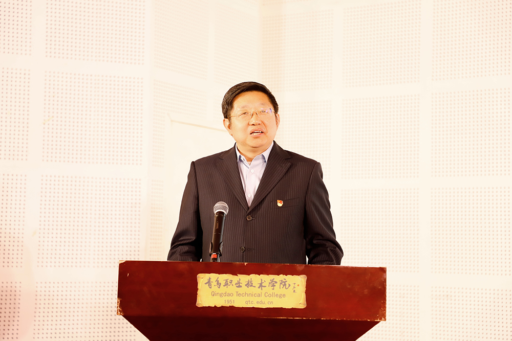 开云kaiyun网页版举行第十届“中华优秀传统文化教育月”文艺展演及传统文化展示活动 开云kaiyun网页版举行第十届“中华优秀传统文化教育月”文艺展演及传统文化展示活动