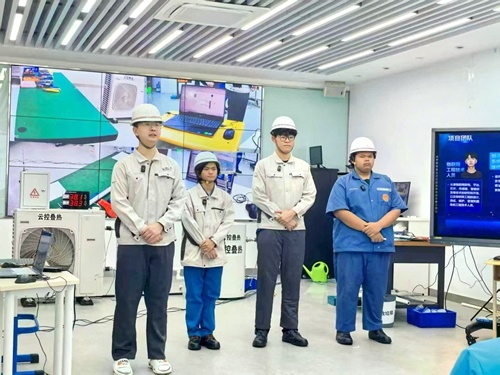 机电设备安装与运维赛道参赛学生进行备赛