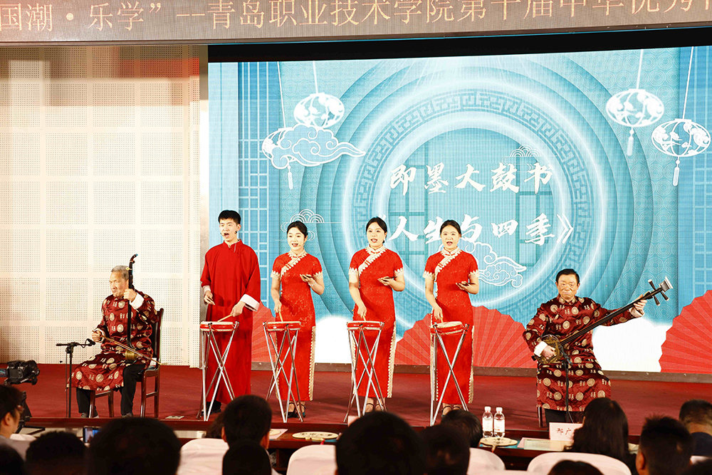 开云kaiyun网页版举行第十届“中华优秀传统文化教育月”文艺展演及传统文化展示活动 开云kaiyun网页版举行第十届“中华优秀传统文化教育月”文艺展演及传统文化展示活动